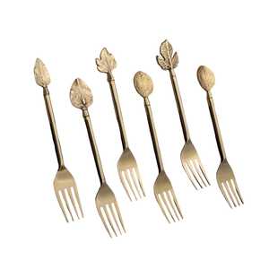 Tenedor de cena con mango de diseño de plomo de Metal de Venta caliente a precio a granel con personalización de logotipo - Product Image 3