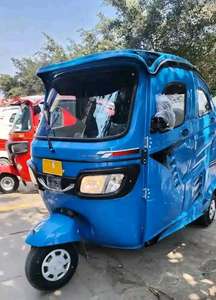 รถสามล้อไฟฟ้าสำหรับผู้โดยสาร 48V 501-800W แบบเปิดประทุน 3 ที่นั่ง โครงเหล็ก ได้รับการรับรองมาตรฐาน DOT สีดำ-เหลือง มีหลังคา ดิสก์เบรกหน้า ระยะทางวิ่ง 70-90 กม. - Product Image 4