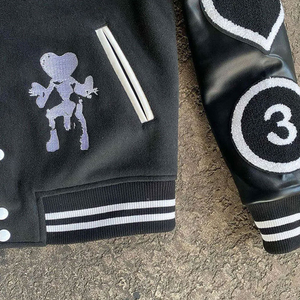 Chaqueta Universitaria de Béisbol con Mangas de Cuero y Bordado Chenille Personalizado OEM para Hombre, Venta al por Mayor, MOQ Bajo, Precio Económico - Product Image 4