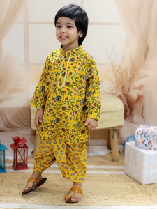 ชุดพี่น้องชาวปากีสถานที่สวยงามพร้อมเสื้อคลุมปักที่มีสไตล์สำหรับสาวๆเหมาะสำหรับงานเฉลิมฉลองทางวัฒนธรรม - Product Image 6