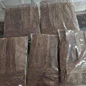Huile Essentielle Pure de Qualité Supérieure Oud Vietnam Agarwood Chips Écologique Anti-rides Hydratant à Prix Raisonnables - Product Image 1