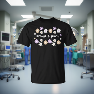 T-Shirt Promozionale con Stampa Floreale per Infermieri Post-Operatori, Infermieri Pre-Operatori, Anestesiologi e Studenti di Medicina - Abbigliamento Infermieristico Floreale - Product Image 3