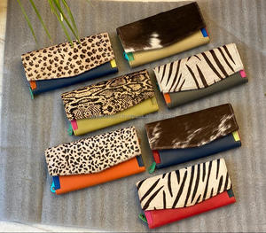 Véritable fait à la main recyclé imprimé Animal fourrure cuir femmes pochette élégant trapu arc-en-ciel couleur multi-usage sac à main ATM porte-carte portefeuilles - Product Image 4