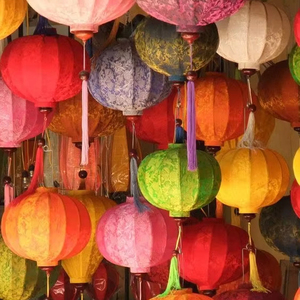 โคมไฟผ้าไหมแบบพรีเมี่ยมสำหรับตกแต่งบ้านทำด้วยมือของเวียดนามโคมไฟผ้าไหมเหมาะสำหรับงานกิจกรรมในบ้านและสินค้าส่งออกขายส่ง - Product Image 1