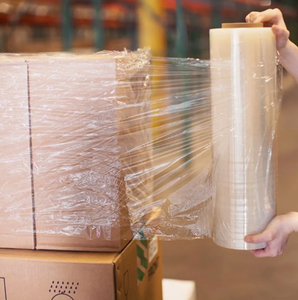 Rouleau d'emballage extensible en PVC du fabricant barrière de palette film d'emballage extensible gelée sac à fermeture éclair emballage 50cm pour les aliments - Product Image 6