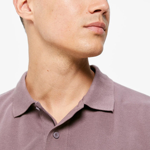 Nouveau style de polos d'été à manches courtes pour hommes avec tissu en toile à motif uni unique respirant et élégant - Product Image 3