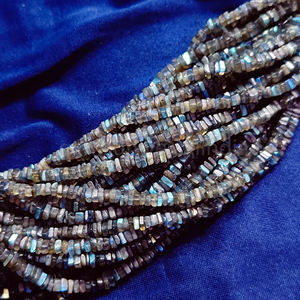 Perles de forme carrée Heishi lisse en Labradorite Flashy naturelle 4-5.5mm Labradorite pierres précieuses minuscules perles pour la fabrication de bijoux en Inde - Product Image 1