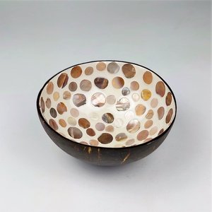 Tazón de Cáscara de Coco Natural Sostenible, Tazón de Coco Ecológico Hecho a Mano para Servir Alimentos, Cenar y Decorar - Product Image 5