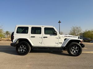 รถจี๊ป Wrangler รถ SUV อัตโนมัติสีขาว2021มือสองพร้อมเบาะหนัง AWD ยาง R20กันแดดควบคุมความเร็วได้ - Product Image 3