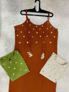 Colección de Diseñador Summer Dhamakha, Salwar Kameez con Elegantes Detalles Bordados, de Secado Rápido, Tradicional y Elegante para Oficina - Product Image 6