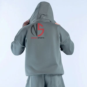 ชุดวอร์มผู้ชาย เสื้อฮู้ดลายกราฟิกป่าแบบกำหนดเองขายดี และกางเกงจ็อกเกอร์ทรงตรง ผ้าคอตตอนหนานุ่ม ชุดออกกำลังกายผู้ชาย ที่นูรัก - Product Image 2