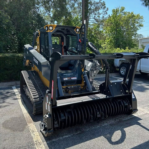 รถตักล้อยางจอห์นเดียร์ 333 พี ราคาประหยัด พร้อมหัวบดไม้สำหรับงานป่าไม้ - Product Image 1