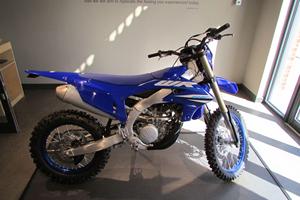 Yamaha WR250F 250 cc Enduro Moto tout-terrain 2 Neuves en stock à vendre - Product Image 2
