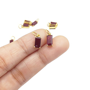 สร้อยคอจี้เงินแท้ 925 ประดับพลอยโกเมน ขายส่ง |   จี้เพชรทรงบาแกตต์ - Product Image 1