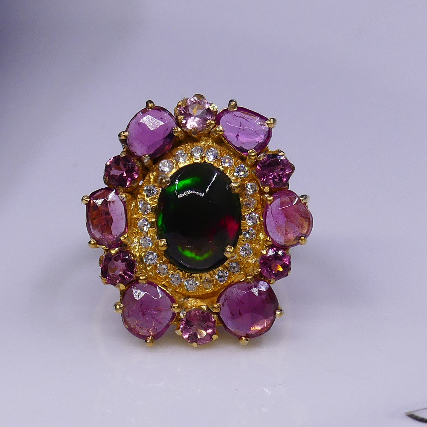 สีเหลือง