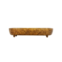 Plateau de service rectangulaire chic fait main en laiton antique, surface lisse, poignées robustes, compatible lave-vaisselle, idéal pour l'accueil et la décoration intérieure