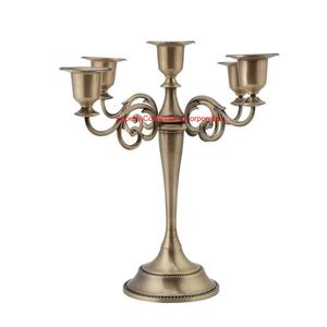 Candélabre moderne et élégant en métal et aluminium avec bougeoir en fer Accessoires d'éclairage intérieur pour la décoration intérieure et les mariages - Product Image 3
