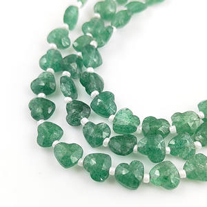 Cuentas de Cuarzo Verde Fresa de 8-9 mm con Facetas en Forma de Corazón, Hilo de Cuentas para Joyería DIY, Cuentas de Cuarzo Fresa, 20-22 Cuentas en un Hilo de 8 Pulgadas - Product Image 1