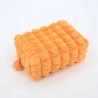 Nouveauté, vente en gros, sac de voyage pour femme en fausse fourrure matelassée de couleur unie, sac de maquillage en peluche douce avec fermeture éclair