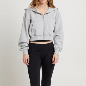 Fermeture éclair nouvelle conception mode haut court vêtements pour femmes à capuche respirant grande taille sweats à capuche et sweat-shirts pour femmes du Pakistan - Product Image 1
