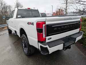 Prix Abordable 2026 Ford Super Duty F-250 SRW Platinum 4x4 Double Cabine, Moteurs Diesel 6.7L Power Stroke - Product Image 4