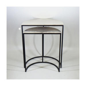 Juego de mesa de centro de metal fundido de aluminio moderno de lujo Diseño elegante y duradero para decoración de hoteles, resorts y salones VIP - Product Image 2