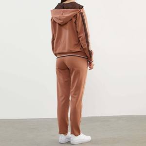 Ensemble de survêtement personnalisé en gros pour femmes, 100 % coton, imprimé, color block, avec fermeture éclair, respirant, streetwear d'hiver, avec logo frontal, 2 en 1 - Product Image 5