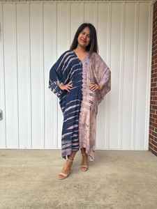 Kaftan Tie Dye A 136 pour la plage, les vacances, les croisières, les soirées à la piscine, la détente, la maison et le télétravail - Product Image 3