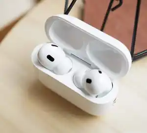 Liquidation Pallet of AirPod AirPodpallet wholesale LiquidatioAirPods 2nd generation for sale in USA Mexico and Pakistan