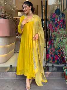 2024 diseñador de lujo para mujer Georgette Kurti conjunto bordado Floral trabajo a mano transpirable patrón Floral tela de gasa para otoño - Product Image 6