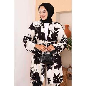 Conjunto de 2 piezas de viscosa estampada para mujer en blanco y negro - Product Image 2