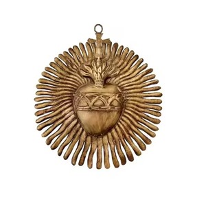 Cœur Sacré en Métal Fini Or Antique, Soleil Rayonnant, Milagros, Cœur Sacré Suspendu pour Décoration Murale d'Église, Cadeau et Décoration Catholique - Product Image 1