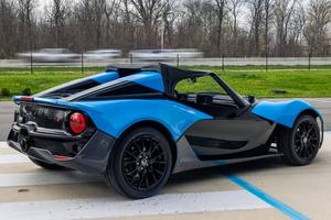 Zenos E10 S 2016 Extrêmement Propre, Conduite à Gauche/Droite, Boîte Manuelle 6 Vitesses, 4 Cylindres Turbocompressés, Prêt à être Expédié - Product Image 6