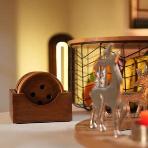 201. Ensemble de dessous-de-verre en bois artisanal élégant, conçu pour les espaces de repas modernes avec un charme naturel - Product Image 5