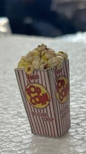 Decoraciones de Palomitas de Maíz en Miniatura de Vidrio Hechas a Mano, Palomitas de Maíz Diminutas Realistas, Impermeables y Extraíbles para Manualidades y Decoración del Hogar - Product Image 2