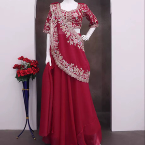 Elegante Conjunto de Vestido Anarkali Bordado en Poliéster Fandi con Dupatta y Pantalón, Colección de Diseño Festivo, Ropa de Fiesta, Estilo Bollywood - Product Image 1
