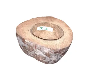 New Arrival Top Selling Coconut Shell and Husk Made Drinking Coconut Water Container Bowl for Pets from Sri Lanka