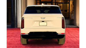 2025 Ca-dill-ac Escalade IQ Luxury 1 Neatly Used - Product Image 5