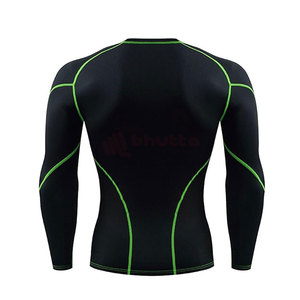 Chemises de sport de compression à manches longues et col en O pour adultes Impression de style camouflage Entraînement avec logo personnalisé pour garçons Fabriqué au Pakistan 2025 - Product Image 4