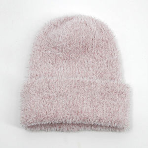 Bonnet épais en tricot mohair avec un design unisexe chaud et ajusté pour les voyages d'hiver et le style décontracté de tous les jours - Product Image 2