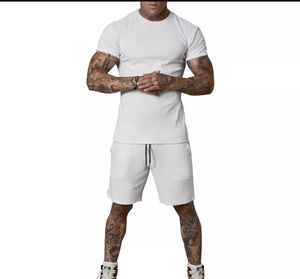 Ensemble d'été deux pièces décontracté pour hommes de style tendance Ensemble imprimé à manches courtes de couleur unie Respirant - Product Image 5