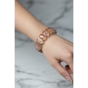 สร้อยข้อมือหินควอตซ์รูทิเลเต็ดสีทองแบบตัดกว้าง - Product Image 4