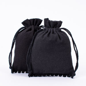 Pochette à cordon en coton faite à la main pour bijoux Sac cadeau de faveur de mariage avec logo personnalisé noir avec fermeture à cordon Mode indienne - Product Image 3