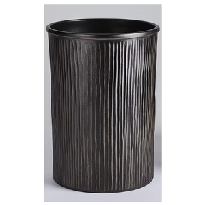 Elegante cubo de basura de acero galvanizado hecho a mano Acabado negro pulido Uso público Diseño ecológico para un hogar sofisticado - Product Image 1