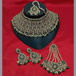 Conjunto de collar de Gargantilla chapado en oro real con piedras austriacas y cuentas delicadas, ideal para ocasiones especiales - Product Image 1