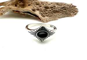 Anillo de ónix negro inspirado en el amanecer de Plata de Ley 925 con ajuste de bisel de cabujón de ónix liso Regalo de fiesta de boda perfecto para él - Product Image 2