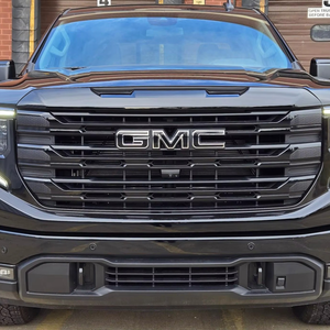 GMC Sierra 1500 Elevation Crew Cab 4x4 2025 Usada en Perfectas Condiciones - Product Image 1