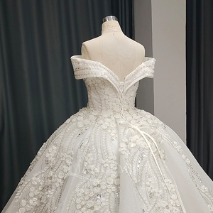 ANY188 Vestidos de Novia Modernos con Apliques Color Marfil y Hombros Descubiertos - Product Image 6