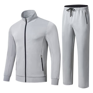 Chándal para correr para hombre con logotipo personalizado al por mayor, traje deportivo ajustado con cremallera para entrenamiento atlético para invierno, fabricado en Pakistán - Product Image 4