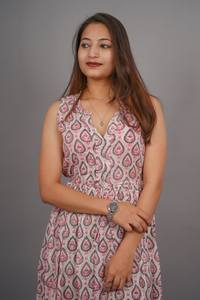 Vestido Maxi de Algodón Estampado a Mano para Verano, Transpirable, con Estampado Floral, Sostenible y Apto para la Temporada de Otoño - Product Image 3